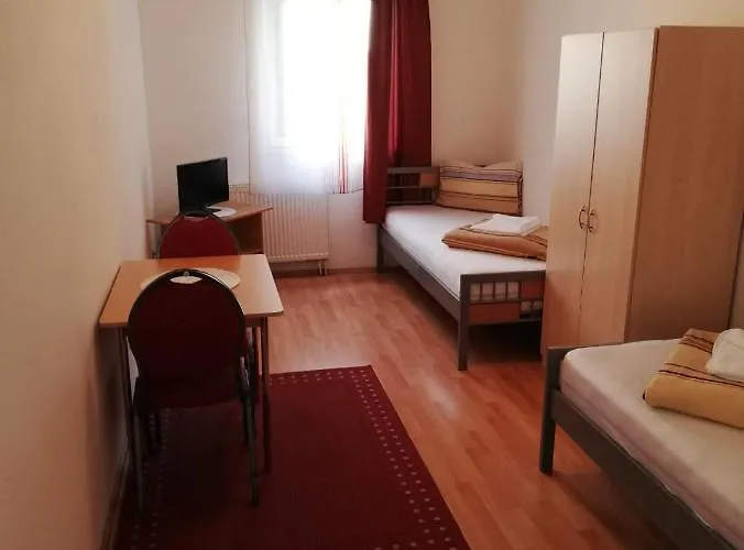 Feldschloessl Oda ve Kahvaltı 3*